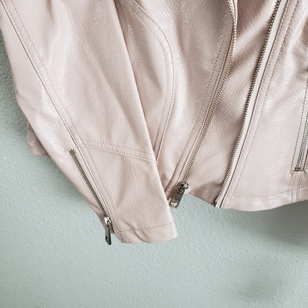 Guess Jacket - Picture 9 of 12